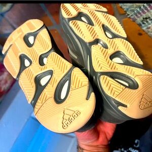 Yeezy Boost 700 Teal